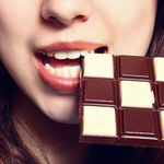 チョコレートを食べると幸せな気持ちになる理由