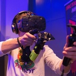 『Oculus Rift』『HTC Vive』『PlayStation VR』：仮想現実で遊ぶならどれにする？
