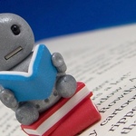 「ロボットの反乱」を防ぐには「お話」を読ませるのが効果的？