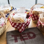 6人そろわないと食べられない！TEDカンファレンスが工夫する「出会う」ためのランチ