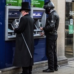 海外でお金を引き出すときは「独立型のATM」は避けましょう