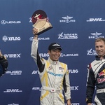 母国レースで初優勝！　エアレース・パイロットの室屋義秀さんが考えるチームリーダーとしてやるべきこと