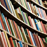 「500冊の自己啓発本」を読んだ女性が教えてくれる5つの教訓