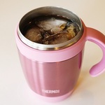 コンビニのアイスコーヒーがぬるくならない魔法マグ【今日のライフハックツール】