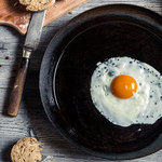 貧血気味の人は鉄のフライパンで料理をして鉄分摂取を