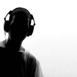 人はなぜ悲しい音楽を愛するのか