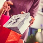 クリスマスのラッピングを楽しく賢く節約する4つのアイデア