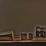 「暗い場所でもきれいな写真を撮る」のに使える身近なアイテム