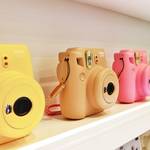 デジタル化の真逆を進む「インスタント写真」の未来