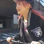 移動時間がトレーニングになるフィットネスバイク「Me-mover」にチップチューンアーティストTORIENAさんが挑戦！