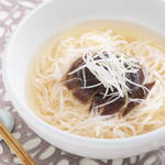 食べても太らない夜食：お肉が入っていなくても大満足「しいたけにゅうめん」
