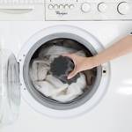 洗濯機に入れるだけで、ペットの抜け毛をからめとってくれる「FREE LAUNDLY」